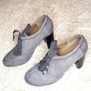 Grey Adrienne Vittadini size 8M